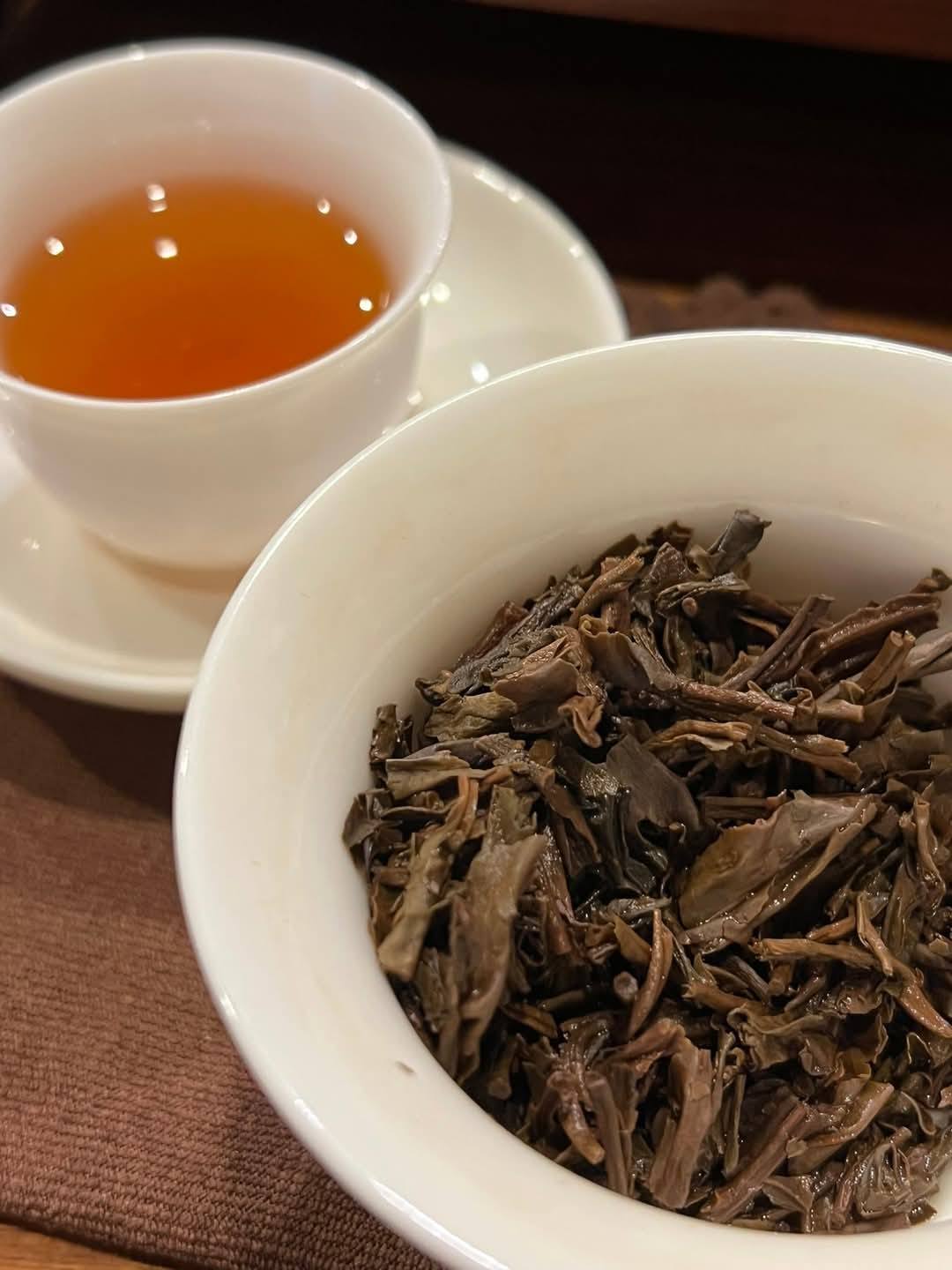 2009 Xiaguan Yiwu "Big Green Tree" Iron Cake