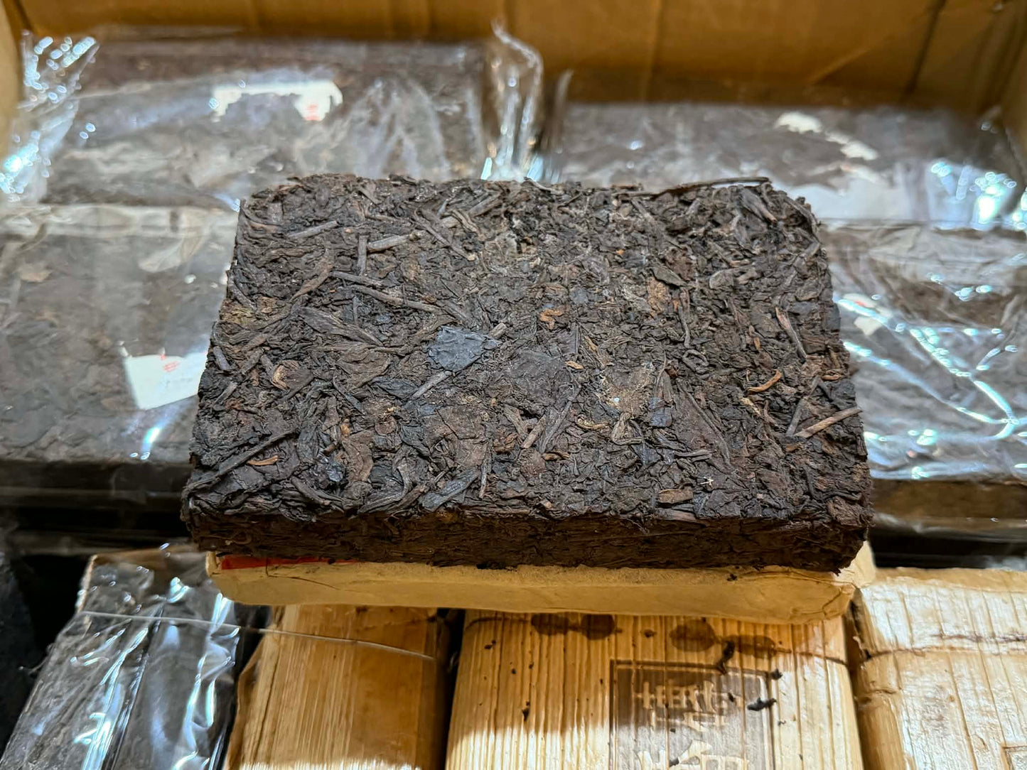 1990s Date Fragrance Ripe Brick