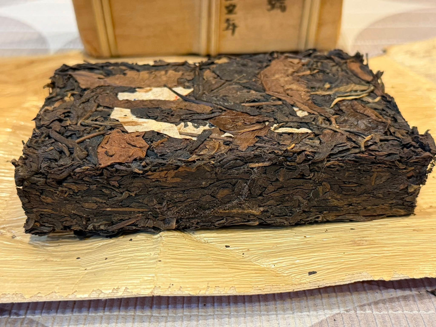 2009 Mansa Big Tree Huangpian Raw Puerh Brick