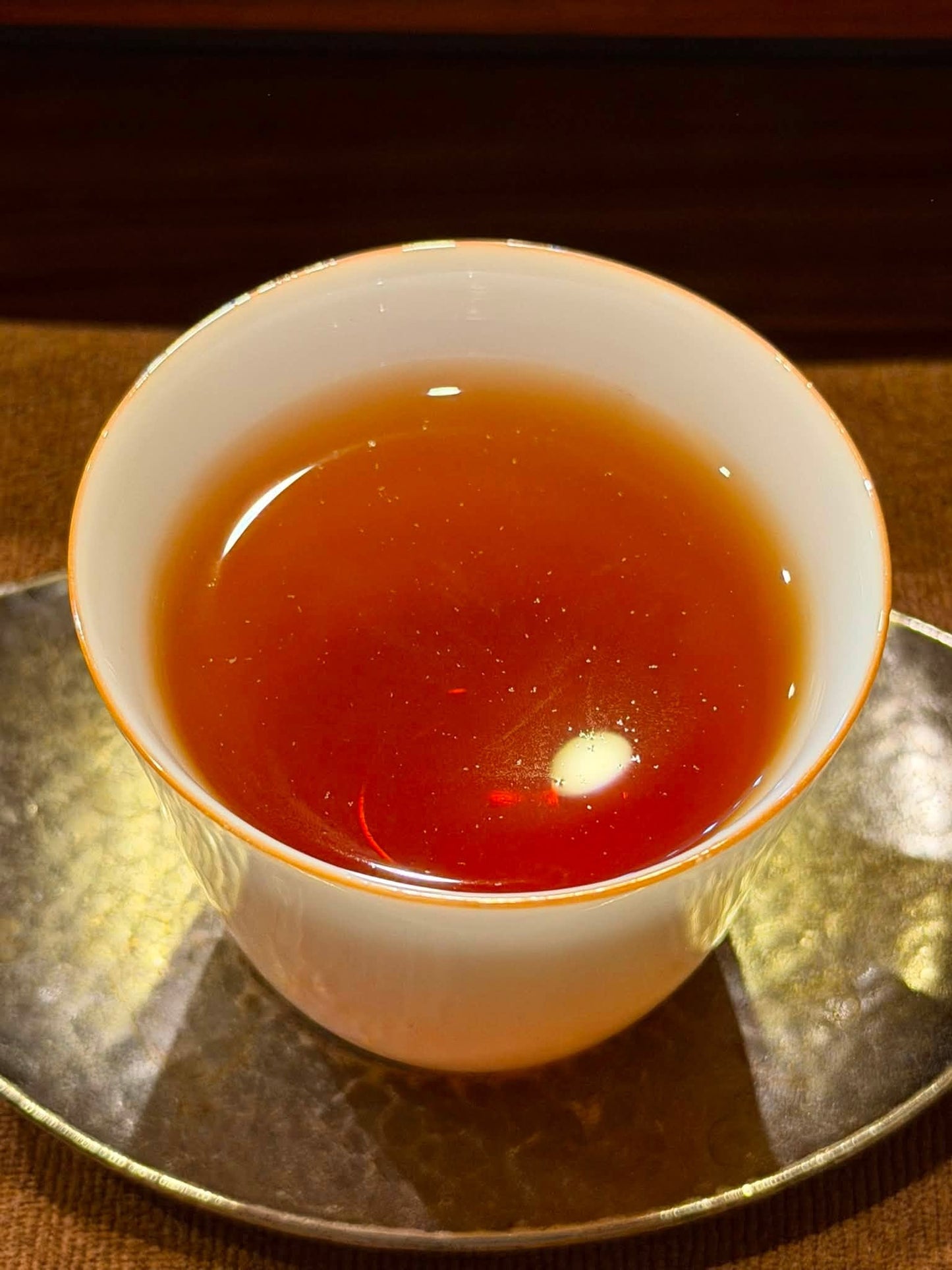 2005 Mengku Rongshi "Primeval Forest" Wild Large Leaf Raw Puerh Cake