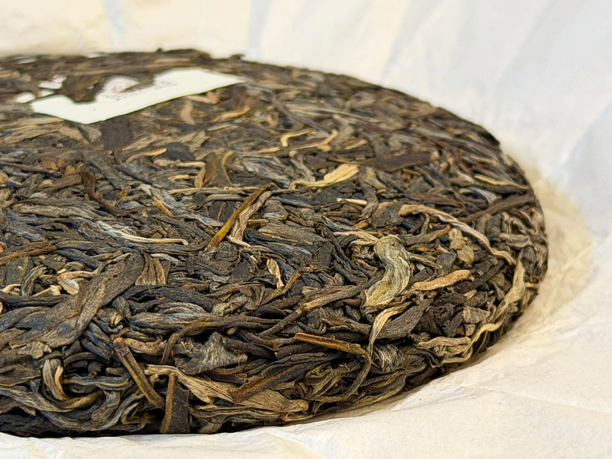 2026 Guanzizai "Fenghuangwo Gaogan Gushu" Raw Puerh Cake (200g)