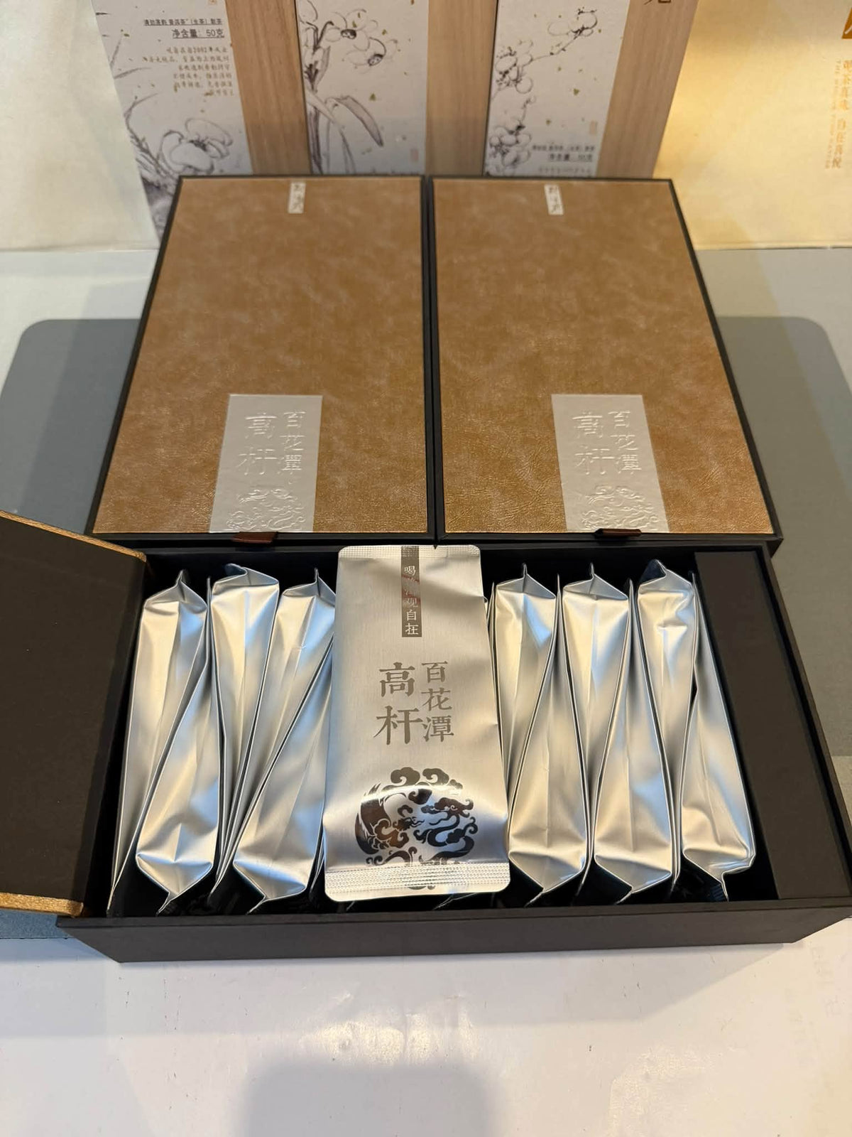 2025 Guanzizai "Baihuatan Gaogan Gushu" Raw Puerh Dragon Balls