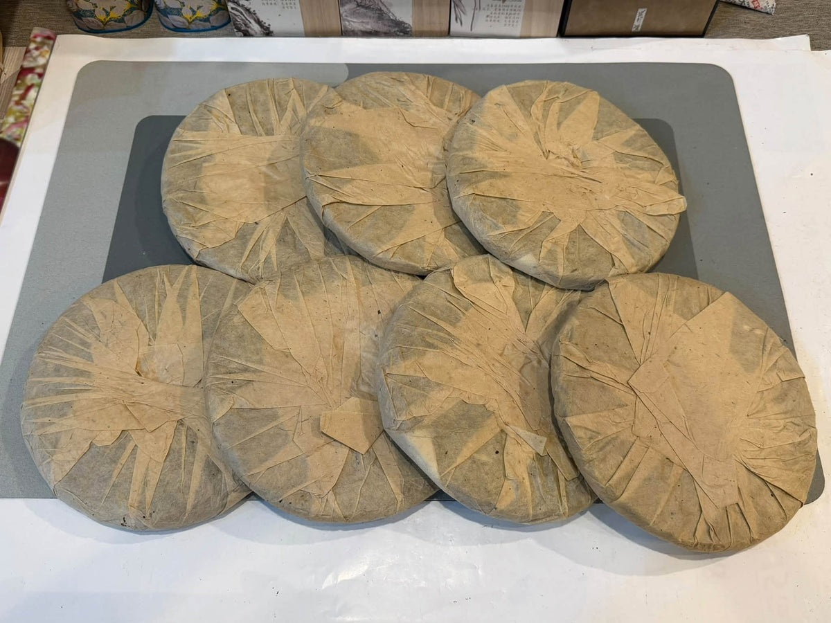 2004 Mengku Rongshi "Yuqian Chun" Century-Old Ancient Tea Tree Raw Puerh Cake